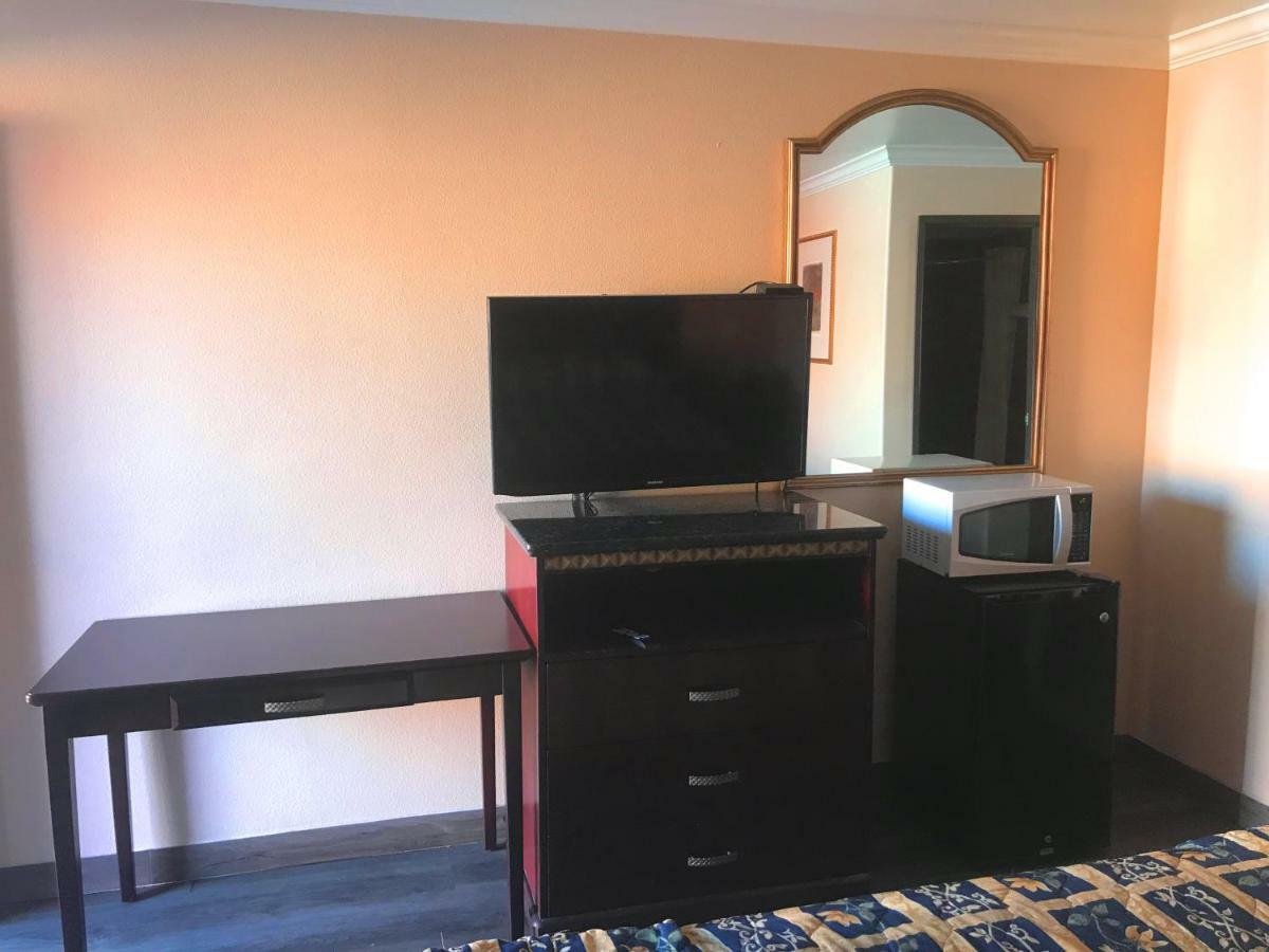Hyland Motel ラ・ハブラ エクステリア 写真