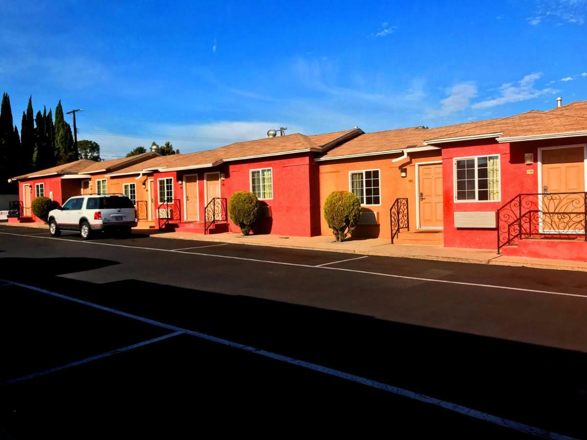 Hyland Motel ラ・ハブラ エクステリア 写真